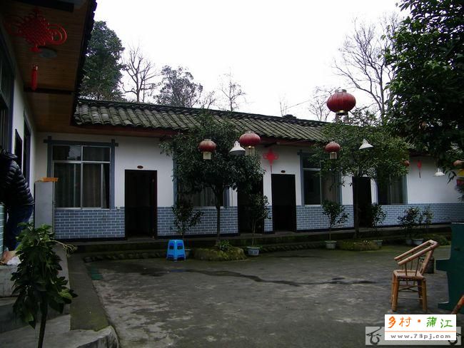 河边大院